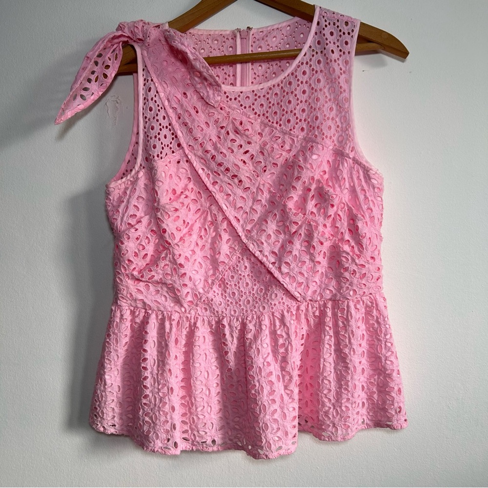 Lilly Pulitzer Diara Women's Blouse Size 8 Pink  Eyelet Sleeveless Peplum Top